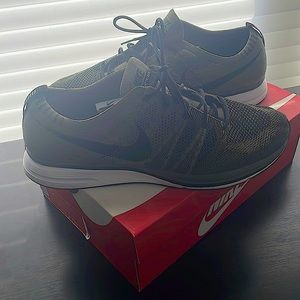 Nike Flyknit Trainer